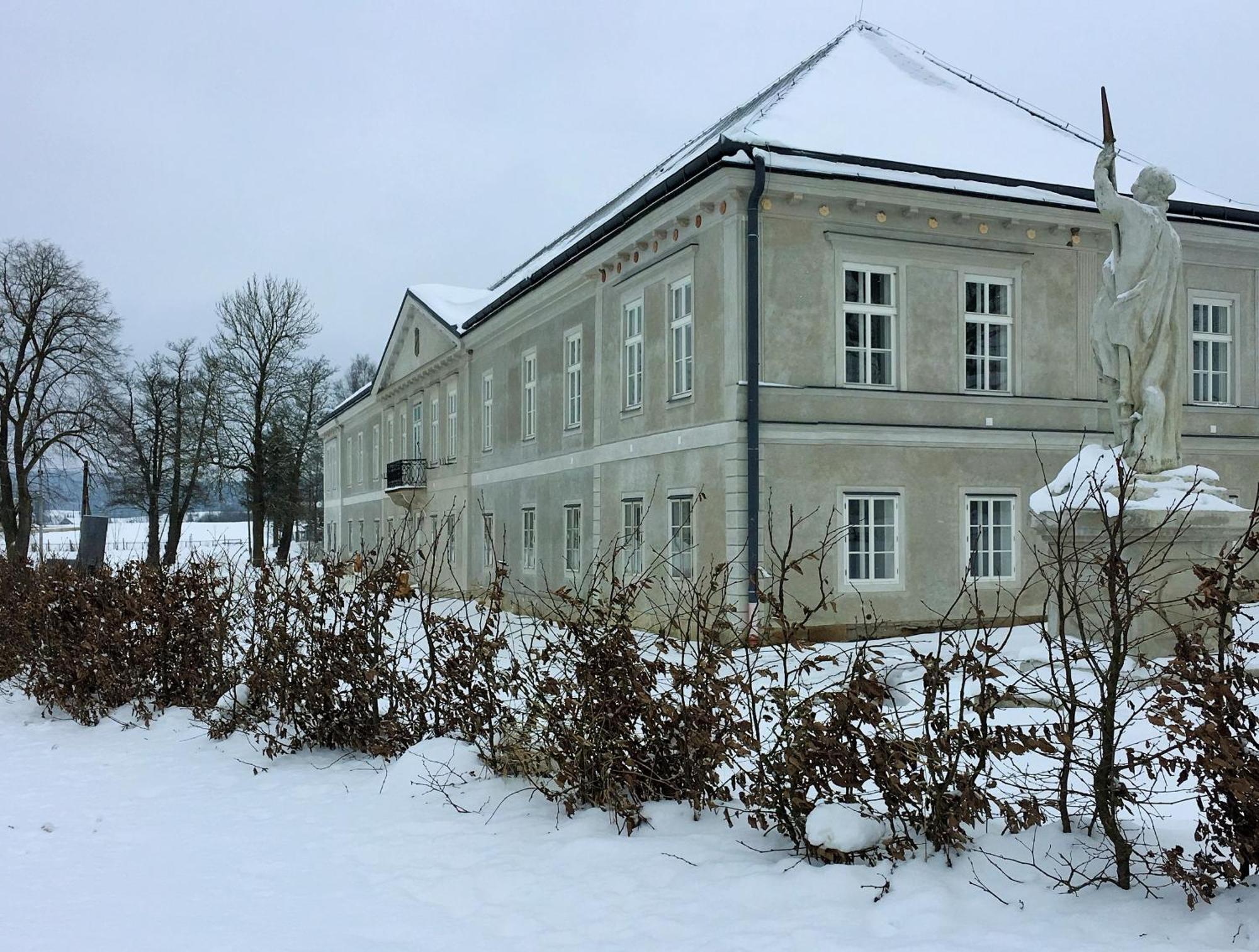 Zamek Dobrohor Aparthotel Eksteriør bilde