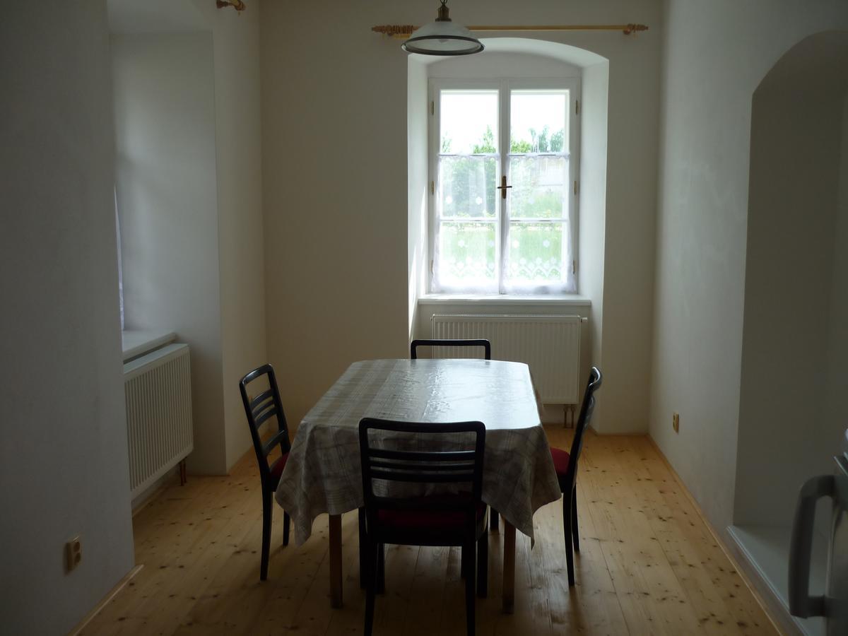 Zamek Dobrohor Aparthotel Eksteriør bilde